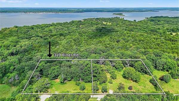 0.9 Acres of Residential Land for Sale in Pottsboro, Texas