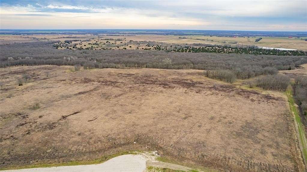 7 Acres of Land for Sale in Pecan Gap, Texas