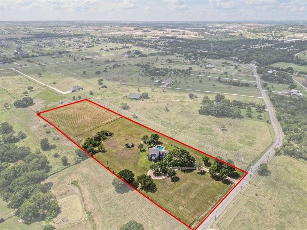 5.57 Acres of Residential Land with Home for Sale in Fort Worth, Texas