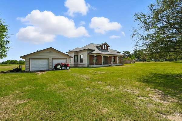 4.83 Acres of Land with Home for Sale in Alba, Texas