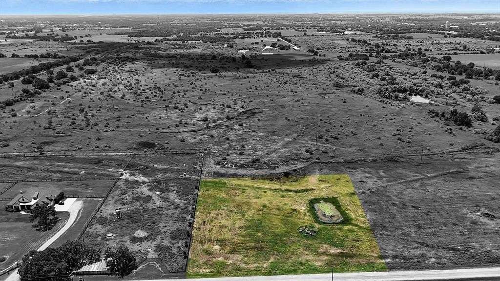 2 Acres of Residential Land for Sale in Tolar, Texas