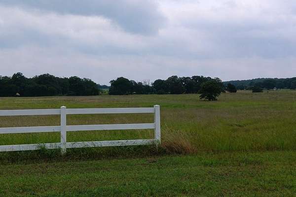 9.47 Acres of Land for Sale in Whitesboro, Texas