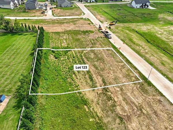 0.35 Acres of Residential Land for Sale in Dubuque, Iowa