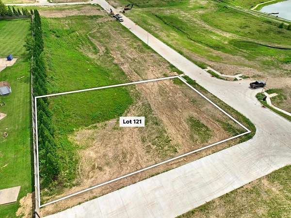 0.36 Acres of Residential Land for Sale in Dubuque, Iowa