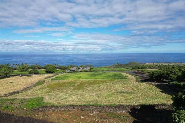 1.4 Acres of Residential Land for Sale in Kealakekua, Hawaii