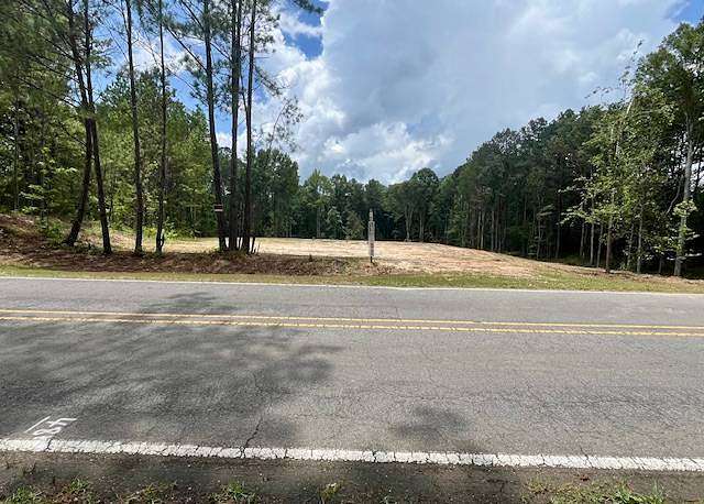 8.25 Acres of Residential Land for Sale in Mendenhall, Mississippi