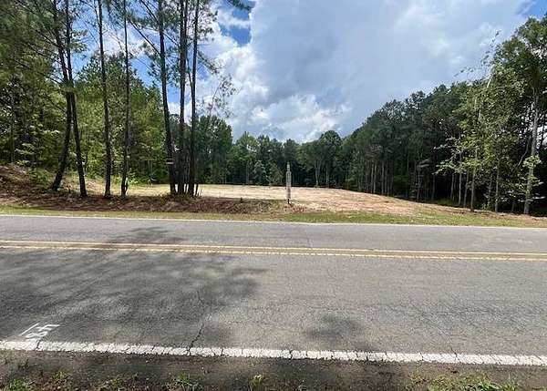 8.25 Acres of Residential Land for Sale in Mendenhall, Mississippi