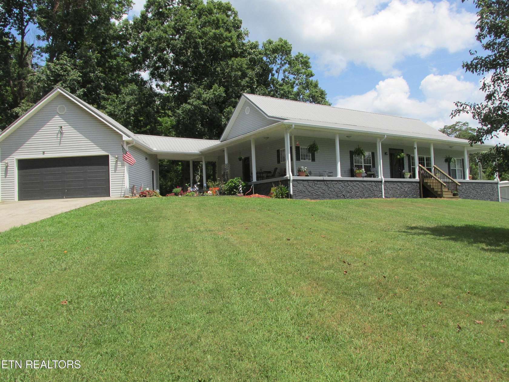 7.36 Acres of Residential Land with Home for Sale in Greenback, Tennessee