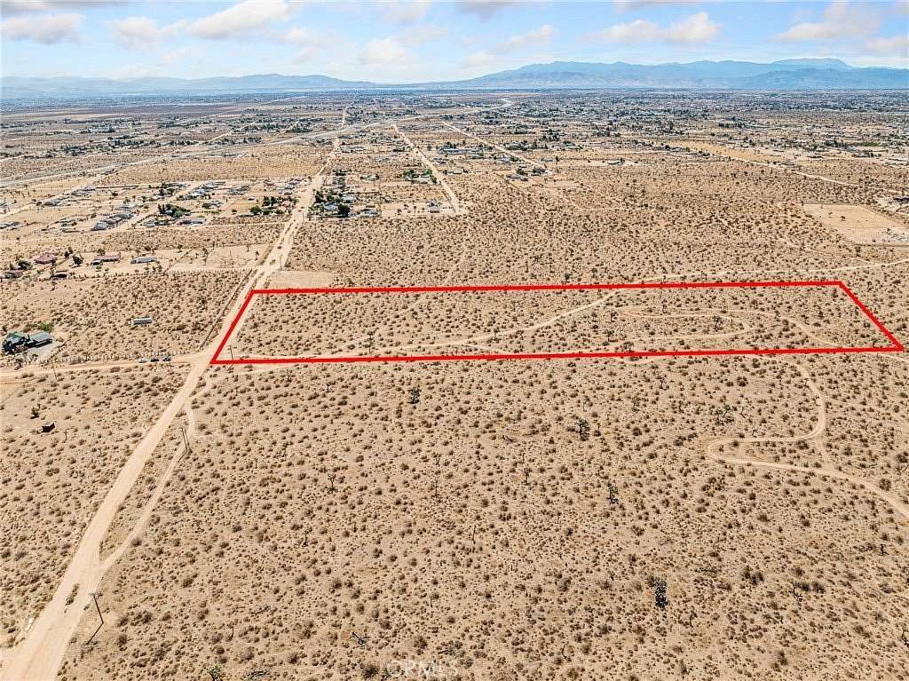 10 Acres of Land for Sale in Phelan, California
