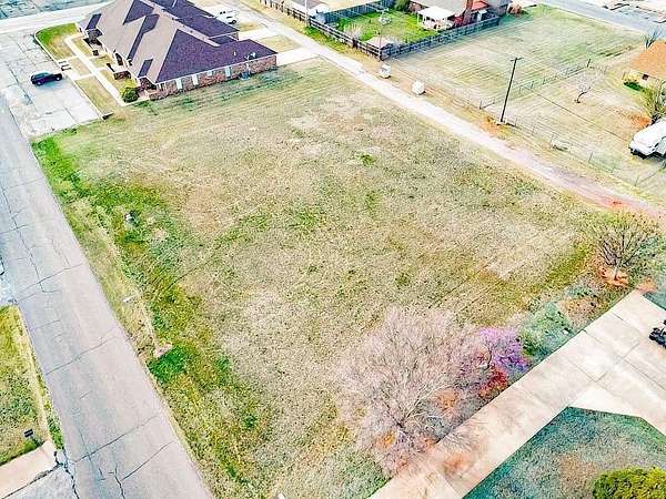0.6 Acres of Land for Sale in Sayre, Oklahoma