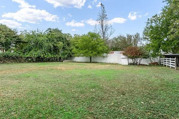 0.18 Acres of Residential Land for Sale in Fredericksburg, Texas