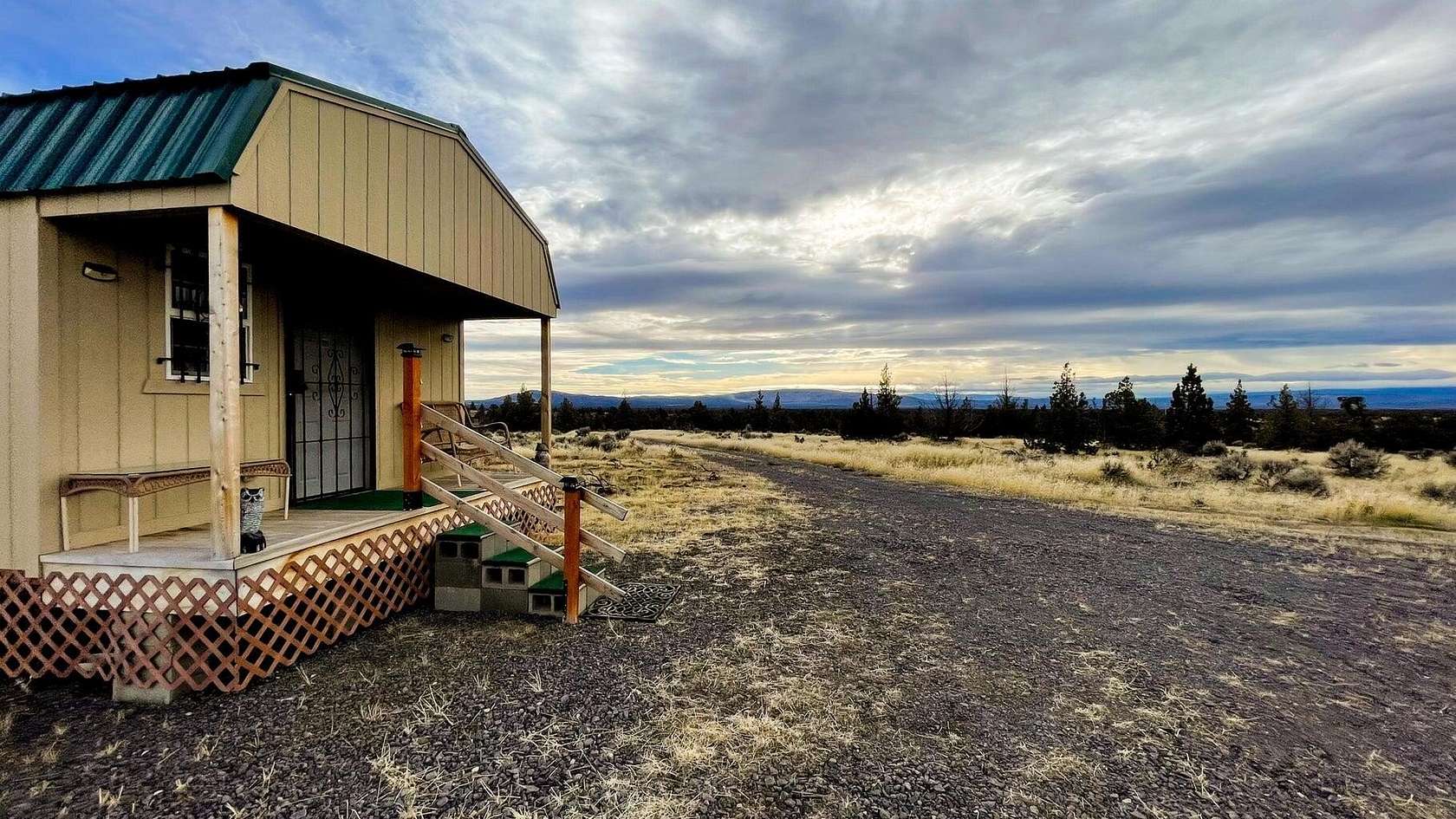 160 Acres of Land with Home for Sale in Prineville, Oregon