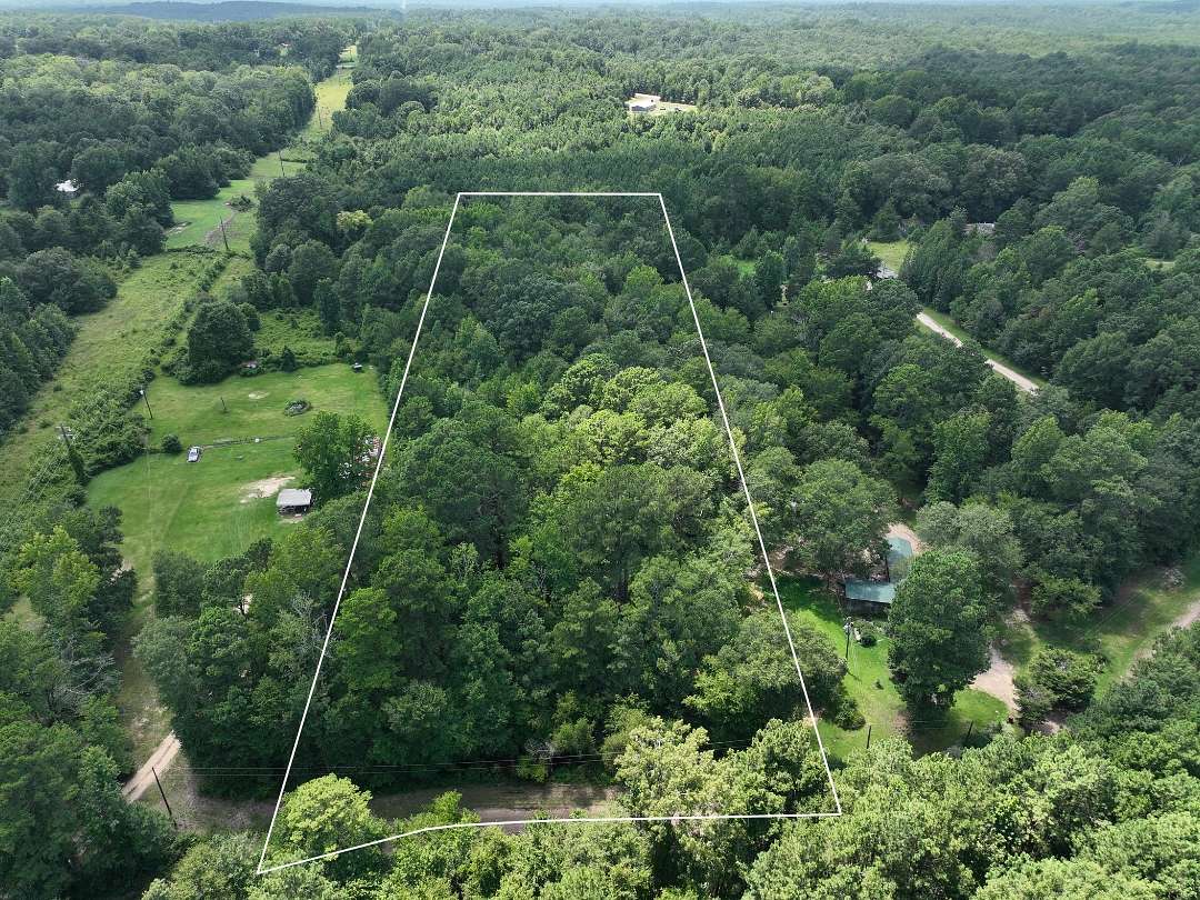 3 Acres of Agricultural Land for Sale in Atlanta, Texas