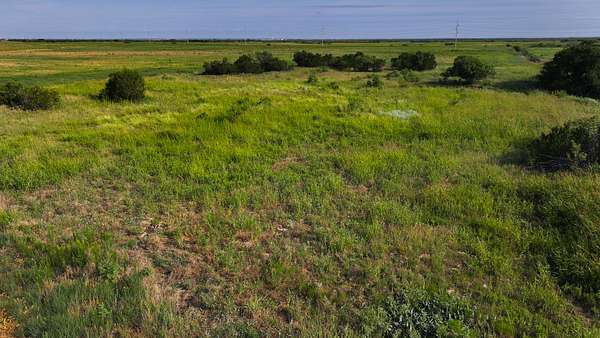 172 Acres of Recreational Land & Farm for Sale in Quanah, Texas