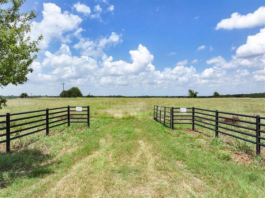 57 Acres of Land for Sale in Kaufman, Texas