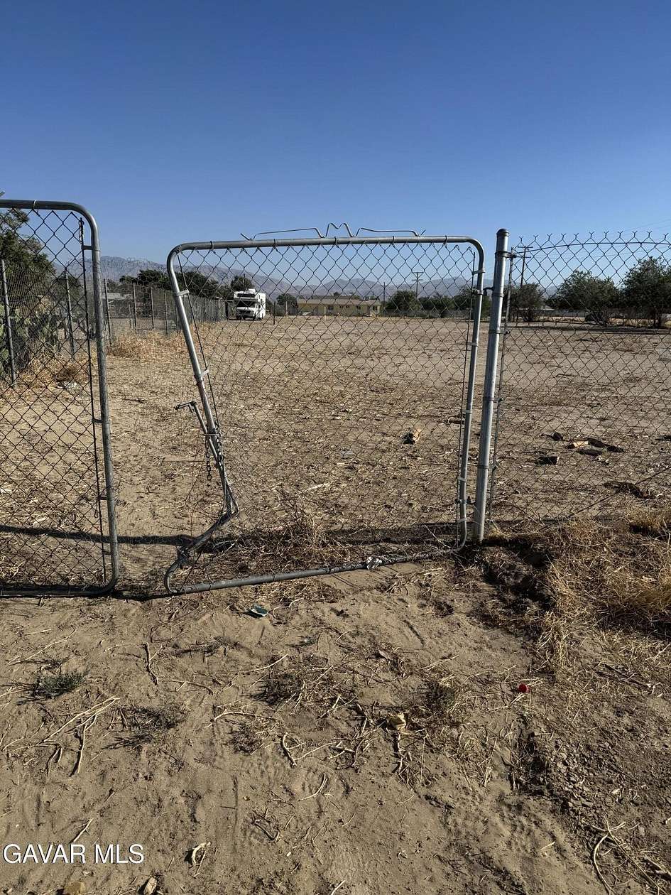 0.91 Acres of Land for Sale in Palmdale, California