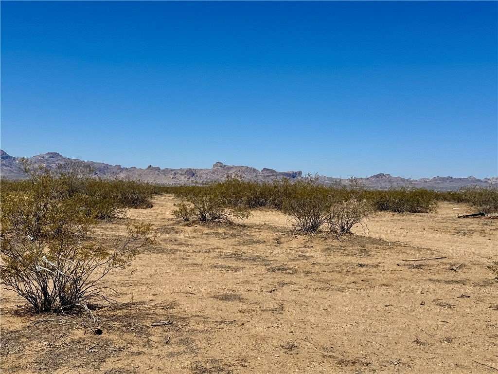 10 Acres of Land for Sale in Golden Valley, Arizona