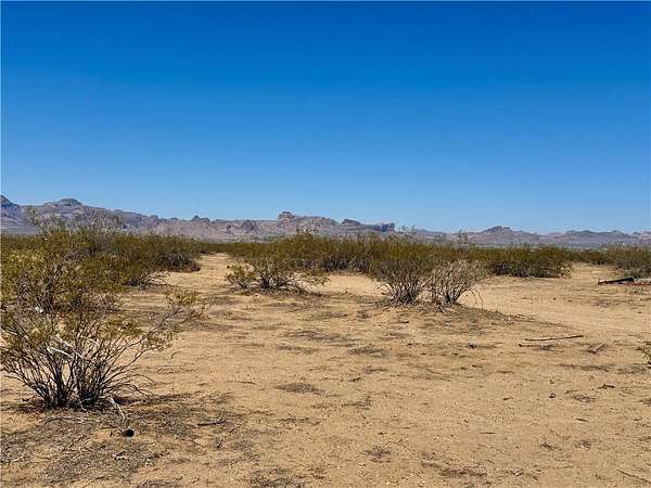 10 Acres of Land for Sale in Golden Valley, Arizona