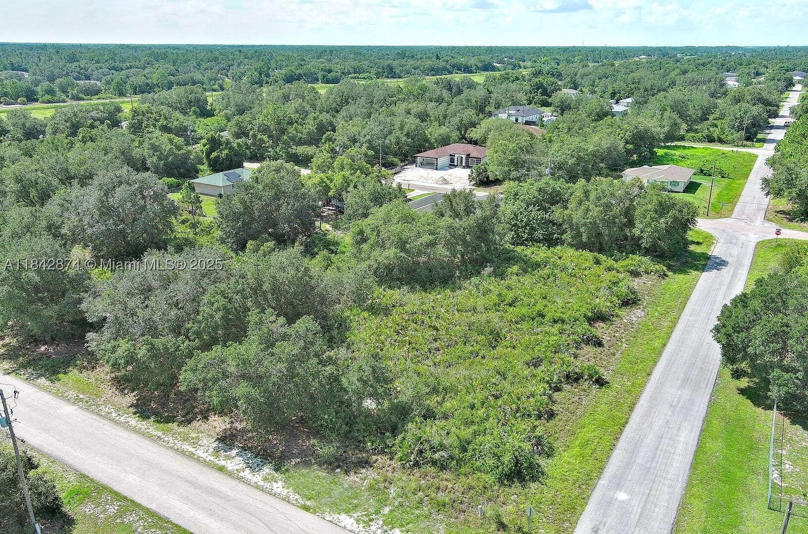 0.25 Acres of Land for Sale in Lehigh Acres, Florida
