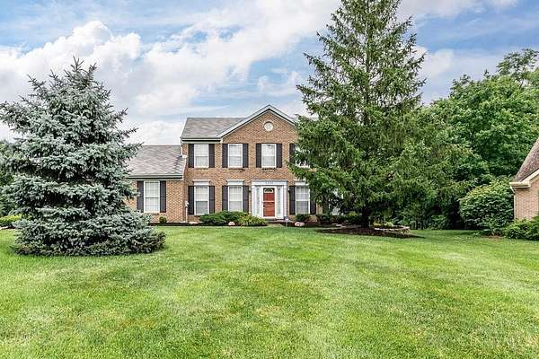 1.6 Acres of Residential Land with Home for Sale in Liberty Township, Ohio