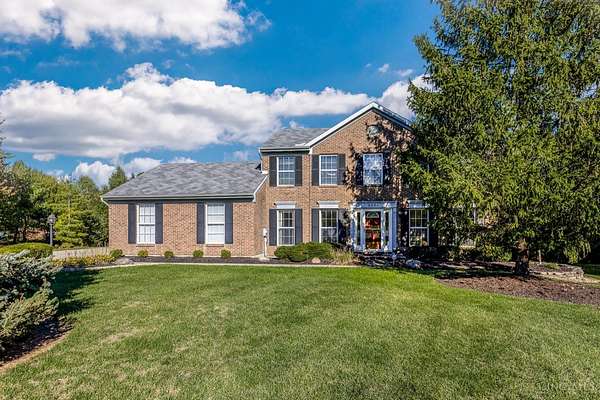 1.6 Acres of Residential Land with Home for Sale in Liberty Township, Ohio