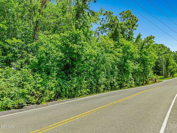 0.7 Acres of Mixed-Use Land for Sale in Kingsport, Tennessee