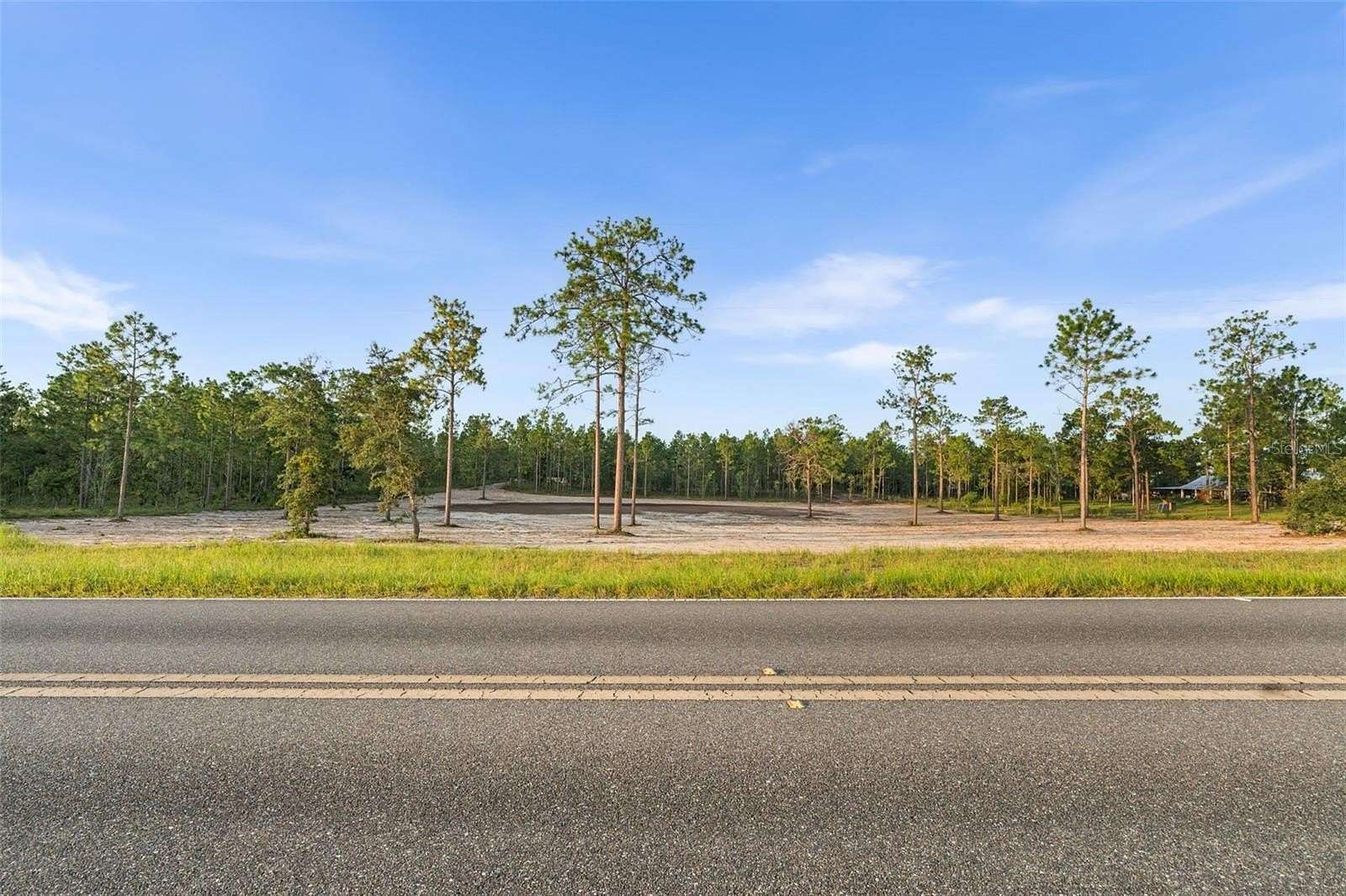 5 Acres of Residential Land for Sale in Morriston, Florida