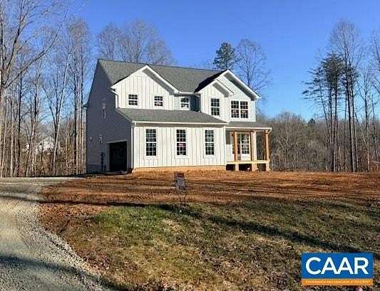 2 Acres of Residential Land with Home for Sale in Louisa, Virginia