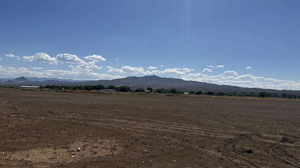 8.85 Acres of Land for Sale in Polvadera, New Mexico
