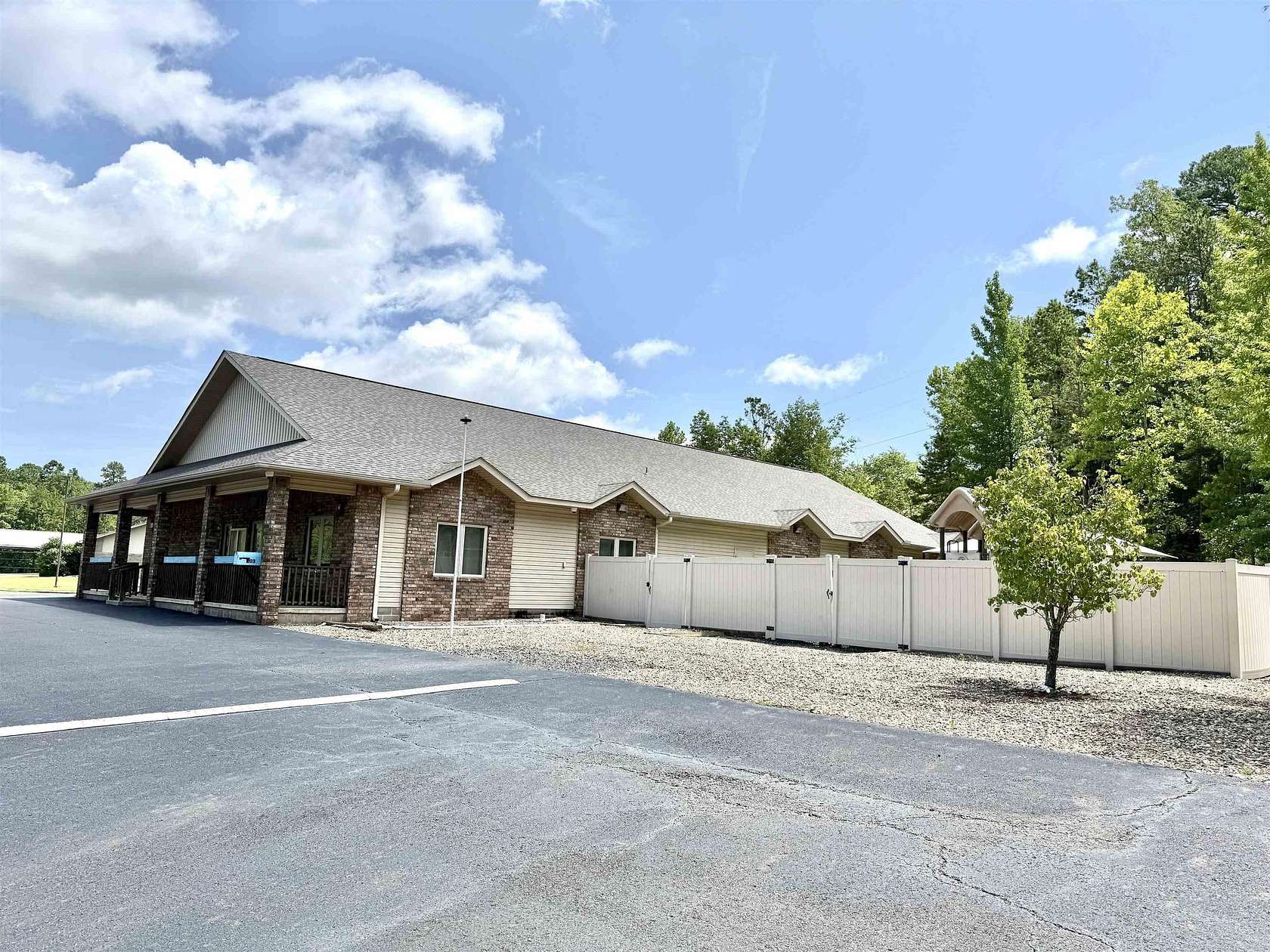 1.5 Acres of Improved Commercial Land for Sale in Hot Springs Village, Arkansas