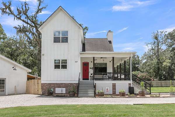 5.57 Acres of Residential Land with Home for Sale in Ridgeville, South Carolina