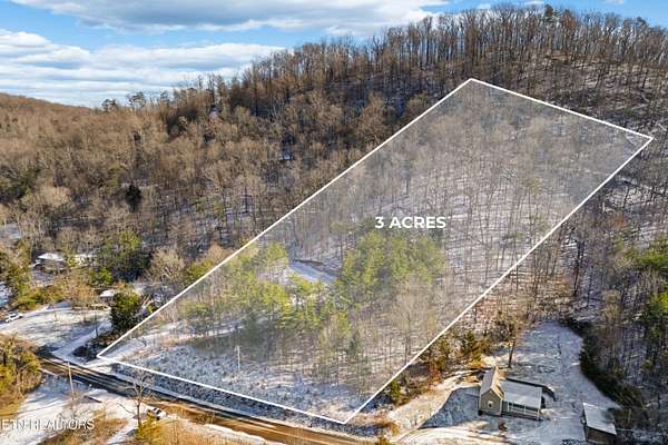 3 Acres of Land for Sale in Powell, Tennessee