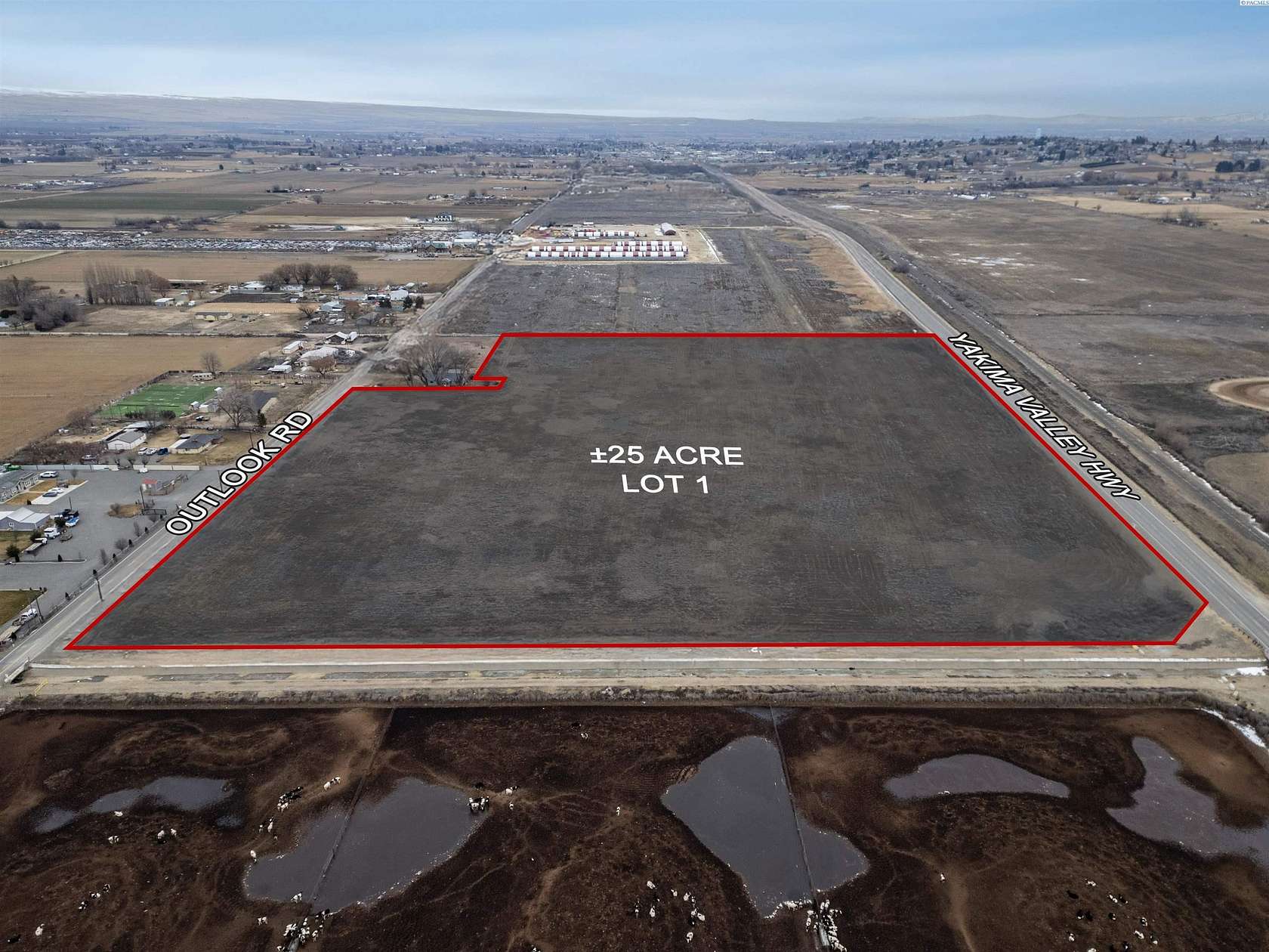 25 Acres of Mixed-Use Land for Sale in Sunnyside, Washington