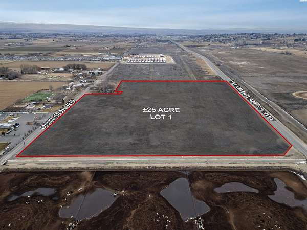 25 Acres of Mixed-Use Land for Sale in Sunnyside, Washington