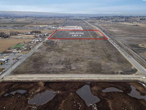 28 Acres of Mixed-Use Land for Sale in Sunnyside, Washington