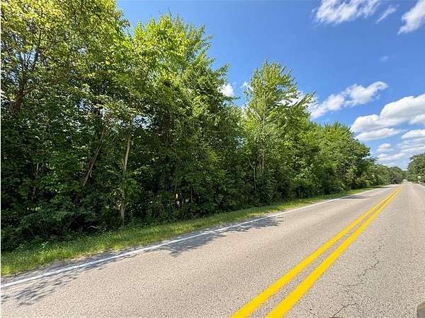 3.27 Acres of Residential Land for Sale in New Castle, Pennsylvania