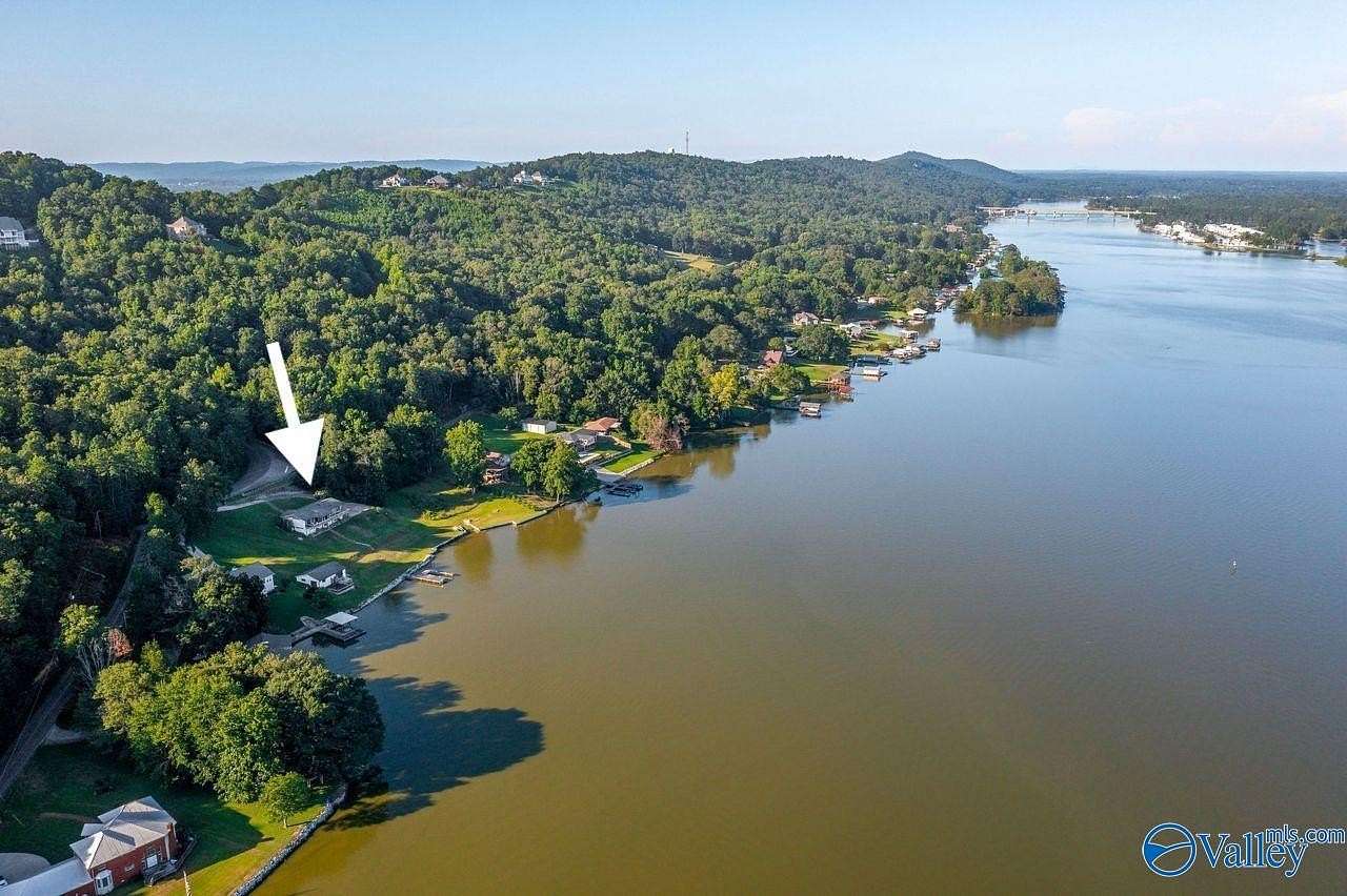 1.6 Acres of Residential Land with Home for Sale in Rainbow City, Alabama