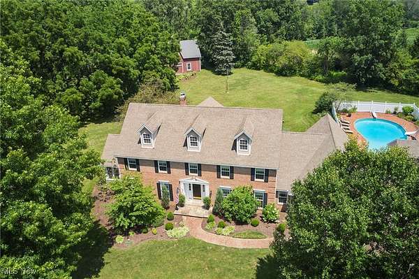 3.15 Acres of Residential Land with Home for Sale in Akron, Ohio