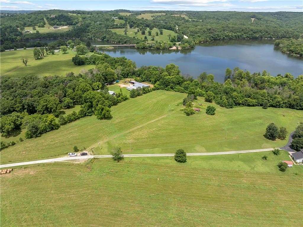 6 Acres of Residential Land for Sale in Green Forest, Arkansas