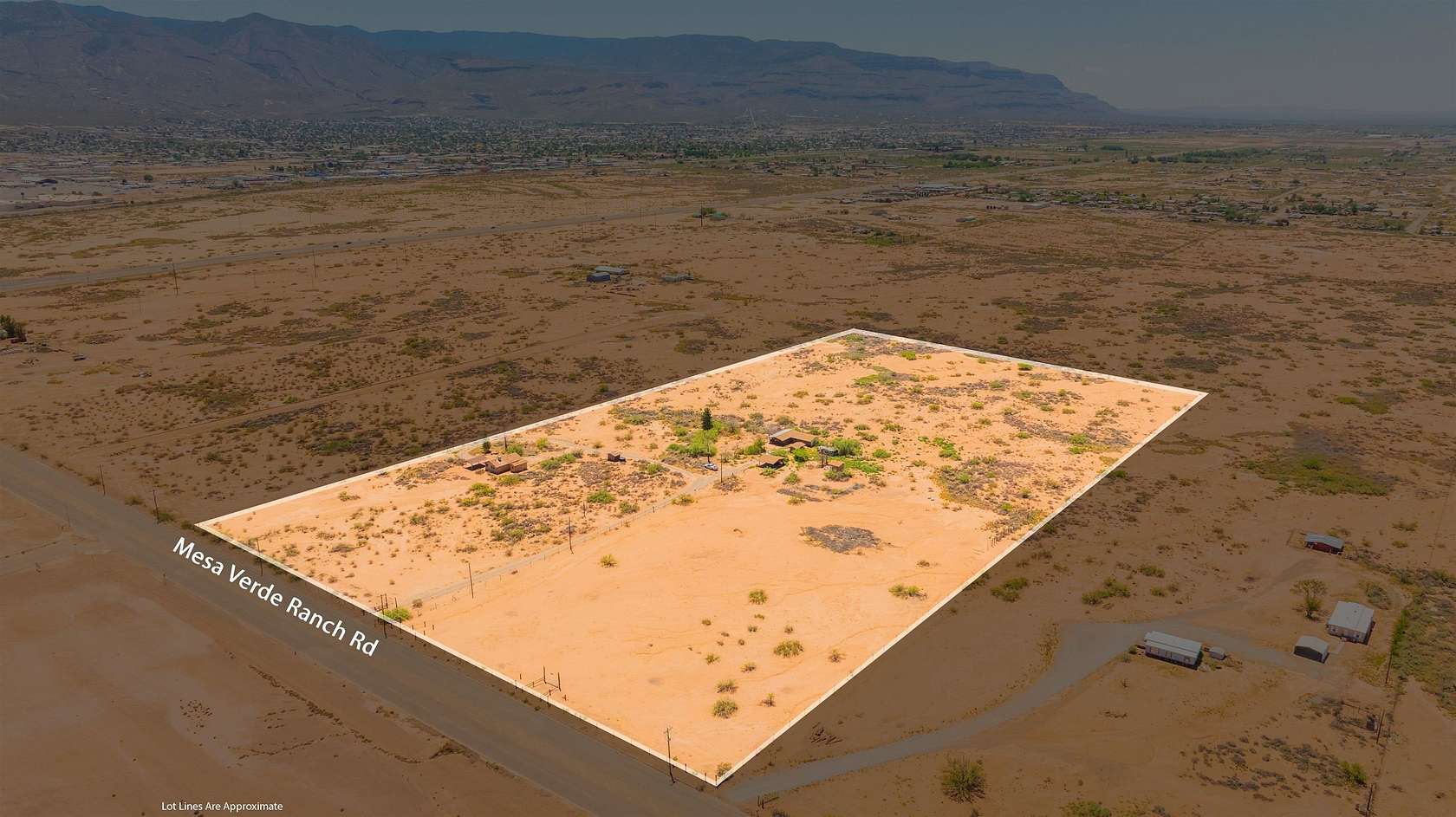 20 Acres of Mixed-Use Land for Sale in Alamogordo, New Mexico