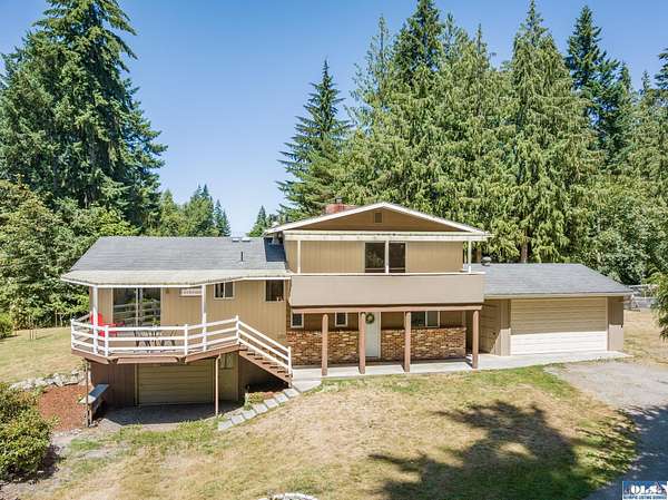 4.79 Acres of Residential Land with Home for Sale in Port Angeles, Washington