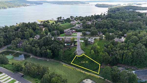 0.33 Acres of Residential Land for Sale in Guntersville, Alabama