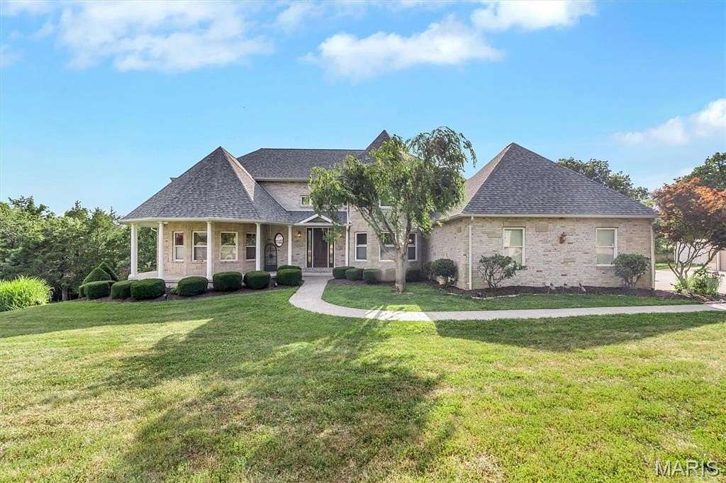 4 Acres of Residential Land with Home for Sale in De Soto, Missouri