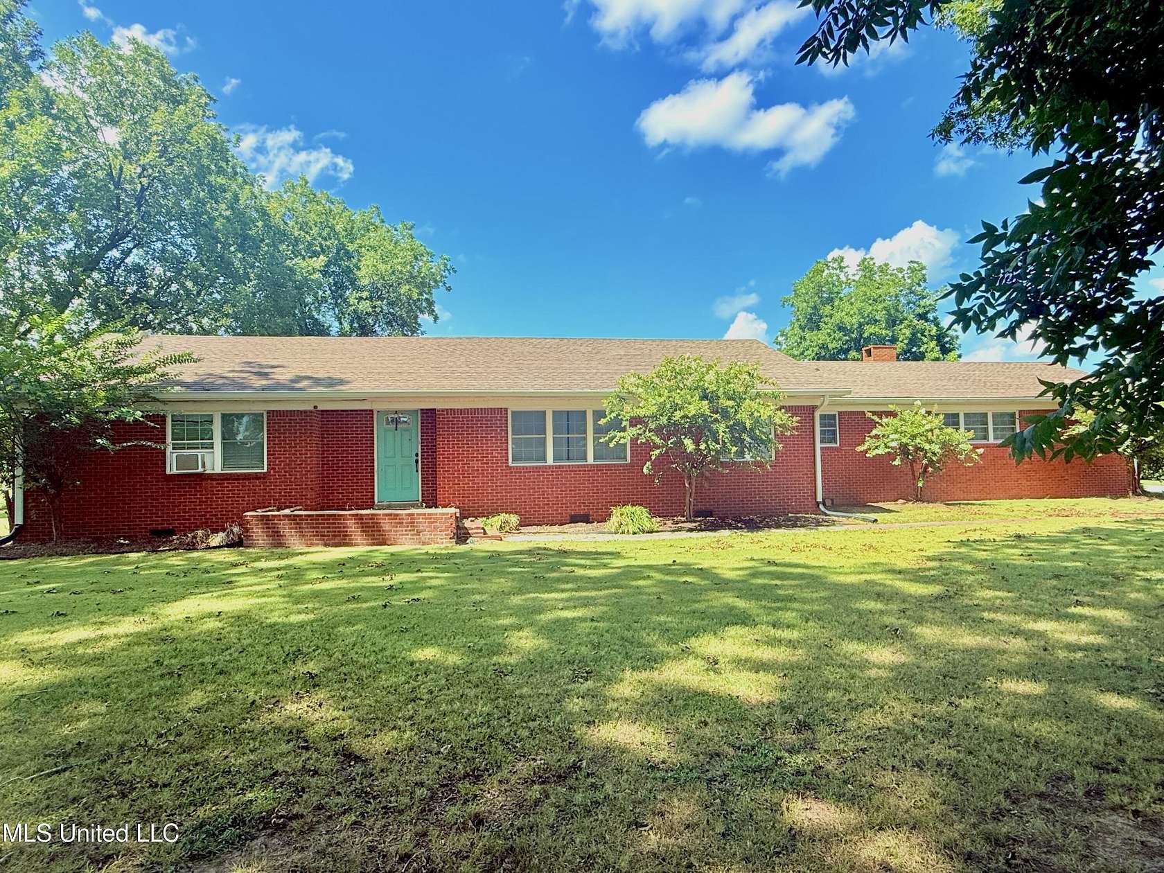 5.6 Acres of Residential Land with Home for Sale in Isola, Mississippi