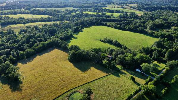 21 Acres of Agricultural Land for Sale in Sparta, Missouri