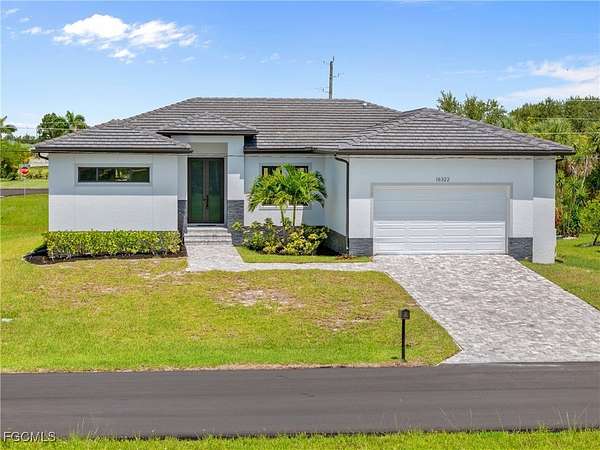 0.25 Acres of Residential Land with Home for Sale in Punta Gorda, Florida