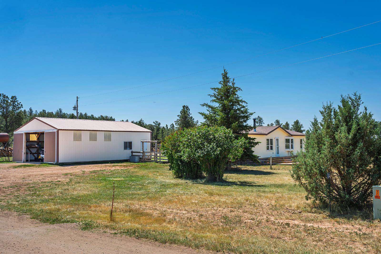 10 Acres of Land with Home for Sale in Edgemont, South Dakota