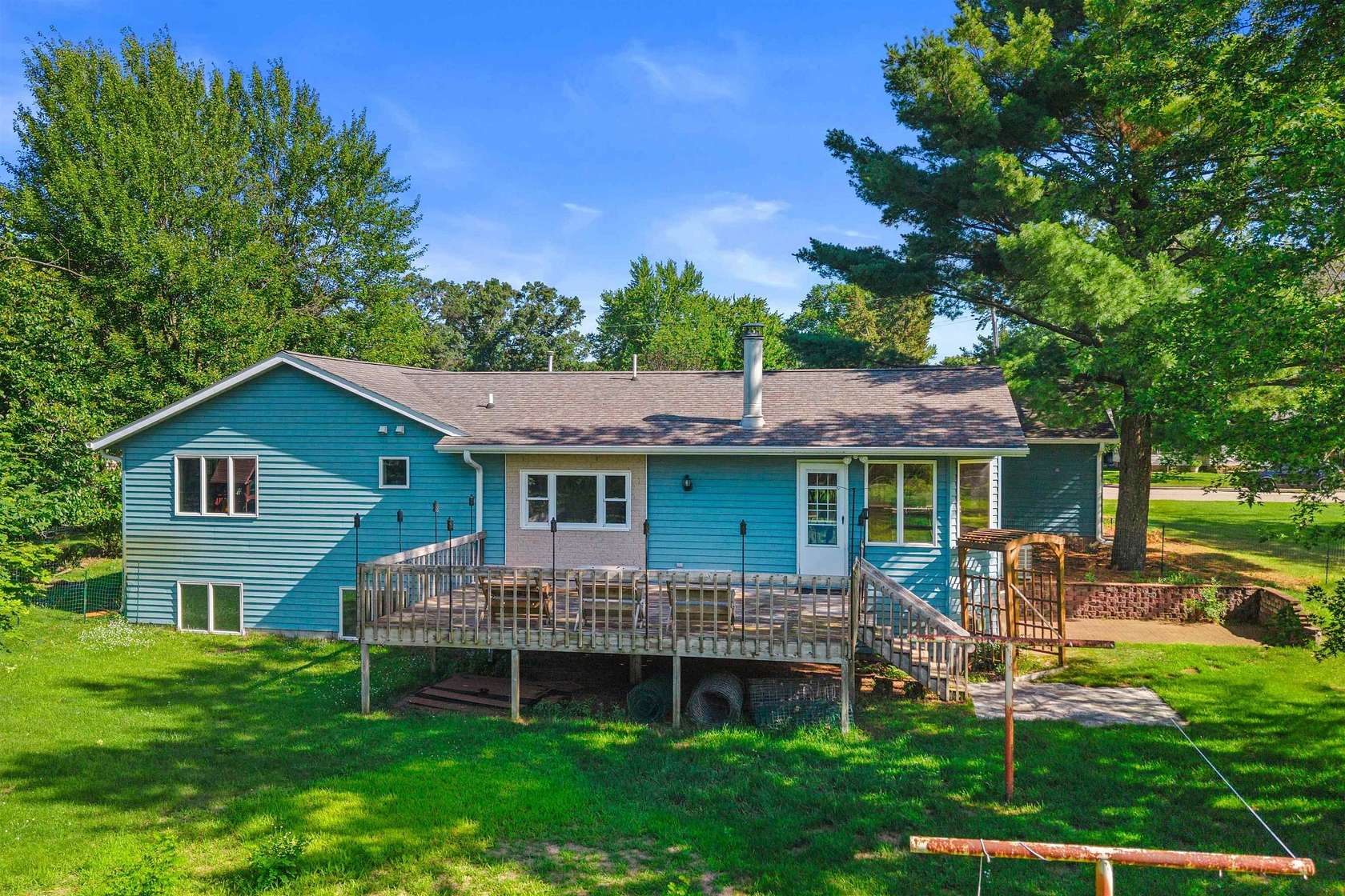 5.27 Acres of Residential Land with Home for Sale in Nekoosa, Wisconsin