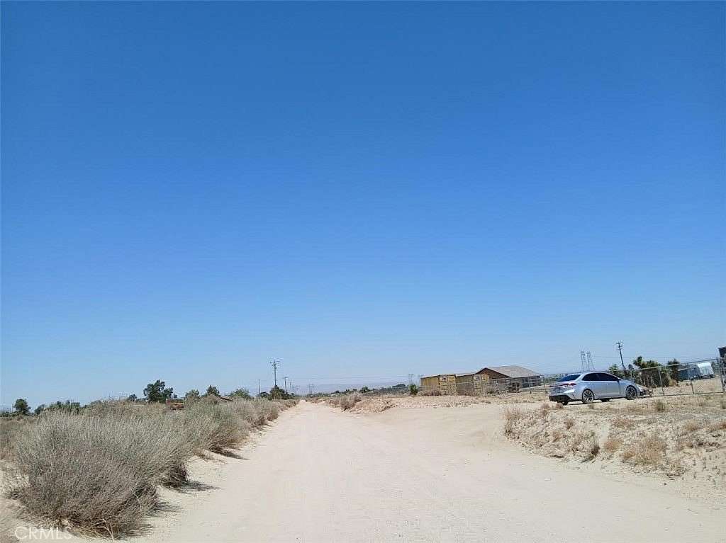 2.5 Acres of Residential Land for Sale in Phelan, California
