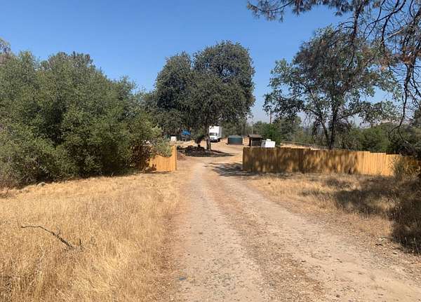 9.82 Acres of Residential Land with Home for Sale in Coarsegold, California